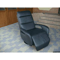Нове шкіряне крісло-реклайнер (4417). ДНІПРО