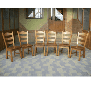 Комплект деревяних стільців (6355)