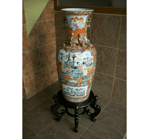 Інтерєрна ваза. Фарфор. Китай. (6073)