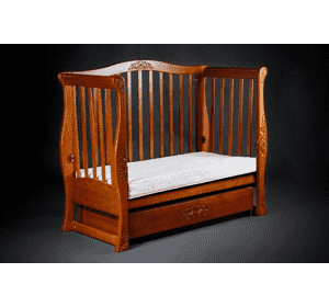 Дитяче ліжечко-диванчик з різьбленням горіх