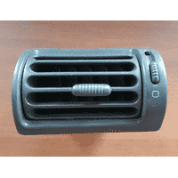 Дефлектор правый (детали панели, торпеды, консоли, салона, жалюзи воздуховода) Peugeot Expert II (2004-2006) 1461978077,1461978698