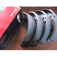 Задние тормозные колодки (барабанные тормоза) Fiat Scudo 220 (2004-2006) 77362451,9566949580,4241K6,S23517