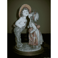 Фарфорова статуетка Поцілунок (5302)