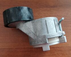 Натяжной ролик генератора з механизмом Peugeot Partner B9 (2008-……) 1.6hdi 5751F3,1611424880,9654127380,APV2463 Натяжной ролик генератора з механизмом Peugeot Partner B9 (2008-……) 1.6hdi 5751F3,1611424880,9654127380,APV2463