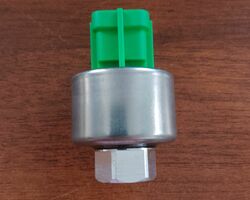 Датчик абсолютного давления кондиционера 5 контактов Peugeot Boxer II (2002-2006) 6455Z5,283008,VAL509476,330985,95SKV107,FT83010 Датчик абсолютного давления кондиционера 5 контактов Peugeot Boxer II (2002-2006) 6455Z5,283008,VAL509476,330985,95SKV107,FT83010