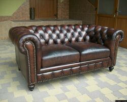 Новий шкіряний диван в стилі CHESTERFIELD (5321)