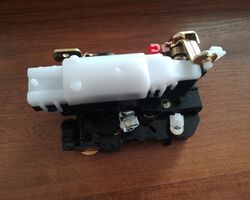 Замок двері передній лівий електричний Renault Kangoo (1997-2007) 5801352920,8200147149,8050300QAJ,4405076,9120909, Замок двері передній лівий електричний Renault Kangoo (1997-2007) 5801352920,8200147149,8050300QAJ,4405076,9120909,