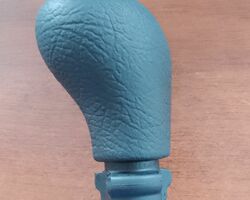 Рукоятка рычага КПП ( ручка переключения передач) Fiat Scudo 220 (1995-2004) 1485924699,1470792699,2403L0,2403L1,2403F0,2403E9 Рукоятка рычага КПП ( ручка переключения передач) Fiat Scudo 220 (1995-2004) 1485924699,1470792699,2403L0,2403L1,2403F0,2403E9