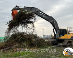 Гусеничний екскаватор Volvo 300 для викорчовування пнів та розліснення дерев. Викорчовувач пнів та дерев. Ощищення траншей,каналів Гусеничний екскаватор Volvo 300 для викорчовування пнів та розліснення дерев. Викорчовувач пнів та дерев. Ощищення траншей,каналів
