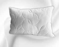 Подушка стьобана холофайбер 50х70 Подушка стьобана холофайбер 50х70