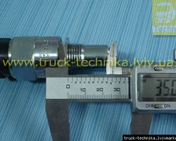 Датчик тахографа Scania 4 контакти 35 mm. Датчик тахографа Scania 4 контакти 35 mm.