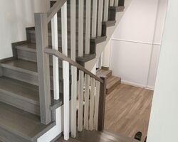 Сучасні дубові сходи під замовлення у Львові Сучасні дубові сходи під замовлення у Львові