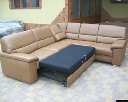 Новий шкіряний диван, розкладний (5556)