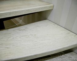 Сходи з дерева Сходи з дерева