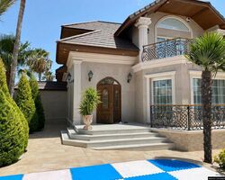 Вхідні двері з фрамугою в будинок від виробника Вхідні двері з фрамугою в будинок від виробника