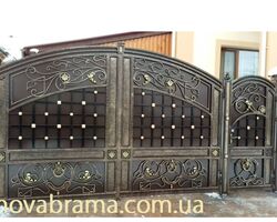Кована брама Гармонія Кована брама Гармонія