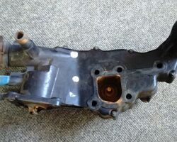 Корпус термостата Citroen Jumpy II (2004-2006) - 2.0 HDI 9643212080,9643211980,1336R8,9643211880,1336V4,99909677,211980 Корпус термостата Citroen Jumpy II (2004-2006) - 2.0 HDI 9643212080,9643211980,1336R8,9643211880,1336V4,99909677,211980