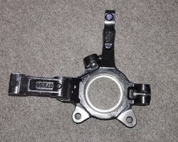 Поворотний кулак правий (цапфа) R14 на Peugeot Expert (1995-2004) 364734,364781,1310048080,EL22-9842 Поворотний кулак правий (цапфа) R14 на Peugeot Expert (1995-2004) 364734,364781,1310048080,EL22-9842