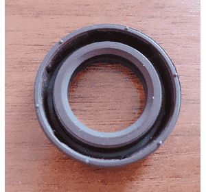Сальник рулевой рейки 19x32x6/7 Renault Master III (2003-2010) 490011967R,7701352645,7701470359,8200895223,8200704996 Сальник рулевой рейки 19x32x6/7 Renault Master III (2003-2010) 490011967R,7701352645,7701470359,8200895223,8200704996
