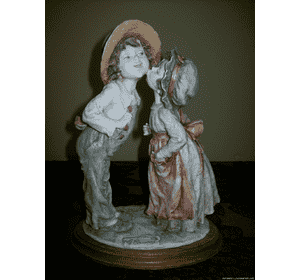 Фарфорова статуетка Поцілунок  (5302)