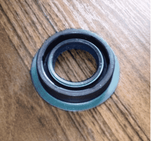 Сальник полуоси правой с корпусом R15 32X50X11.8 Peugeot Expert (1995-2004) 1.9TD, 2.0HDi 312165,312124,9658562780 Сальник полуоси правой с корпусом R15 32X50X11.8 Peugeot Expert (1995-2004) 1.9TD, 2.0HDi 312165,312124,9658562780