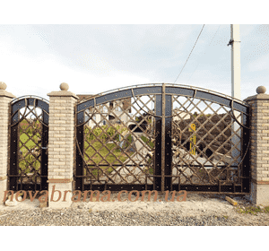 Кована брама  Лінда Кована брама  Лінда