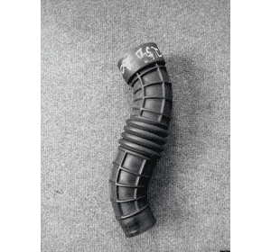 Патрубок воздушный (от корпуса ВФ ) Citroen - Jumper II (2002-2006) 2.5D/1.9D 1312257080,1426.2C Патрубок воздушный (от корпуса ВФ ) Citroen - Jumper II (2002-2006) 2.5D/1.9D 1312257080,1426.2C