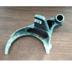 Вилка включения 1-2 передачи Fiat Doblo (2000-2005) 1.3/1.9MJtd  55241768,46820993,46820992,255384,255386,MH12601 Вилка включения 1-2 передачи Fiat Doblo (2000-2005) 1.3/1.9MJtd  55241768,46820993,46820992,255384,255386,MH12601