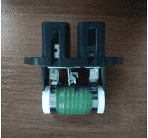 Резистор вентилятора охлаждения Peugeot Boxer II (2002-2006) 51736774,46533716,51736821,60658834,517368210,DEF006TT,7782831 Резистор вентилятора охлаждения Peugeot Boxer II (2002-2006) 51736774,46533716,51736821,60658834,517368210,DEF006TT,7782831