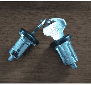 Комплект личинок замка с ключем (сердцевина,личинка) Renault Trafic (1980-2001) 7701203565,6023Z-10,LCCF01261,YSM-5RN09 Комплект личинок замка с ключем (сердцевина,личинка) Renault Trafic (1980-2001) 7701203565,6023Z-10,LCCF01261,YSM-5RN09