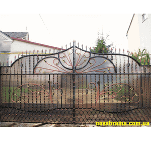 Кована брама Лоліта Кована брама Лоліта