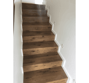 Сучасні дубові сходи у Львові  виготовлення та монтаж Сучасні дубові сходи у Львові  виготовлення та монтаж