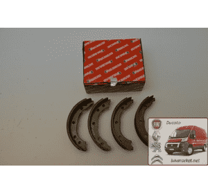 Тормозные колодки задние R-15/16 (ручного тормоза) Fiat Ducato 244 (2002-2006) 77362696, 77362699, 77363478, 9949494,4241L9, 4241N0, GP221 Тормозные колодки задние R-15/16 (ручного тормоза) Fiat Ducato 244 (2002-2006) 77362696, 77362699, 77363478, 9949494,4241L9, 4241N0, GP221