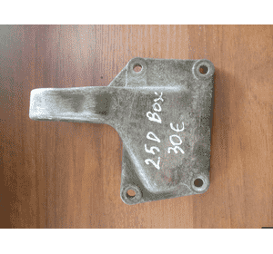 Кронштейн подвесного подшипника полуоси правой (12 клапанный двигатель) Citroen Jumper (1994-2002) 2.5D 324410, 1400228080 Кронштейн подвесного подшипника полуоси правой (12 клапанный двигатель) Citroen Jumper (1994-2002) 2.5D 324410, 1400228080