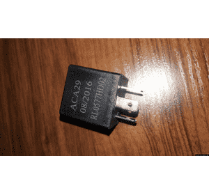 Реле поворотов (3 контакта) Fiat Ducato 230 (1994-2002) 7573490,7789496,632324 Реле поворотов (3 контакта) Fiat Ducato 230 (1994-2002) 7573490,7789496,632324