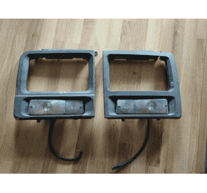 Накладка + поворотник  фари левой / правой ( ремкомплект ) Ситроен C25 / Citroen C25 (1982-1994) 140705110,140705100,6212000 Накладка + поворотник  фари левой / правой ( ремкомплект ) Ситроен C25 / Citroen C25 (1982-1994) 140705110,140705100,6212000