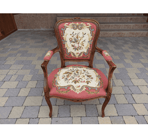 Крісло з підлокотниками в стилі Луї (6387)