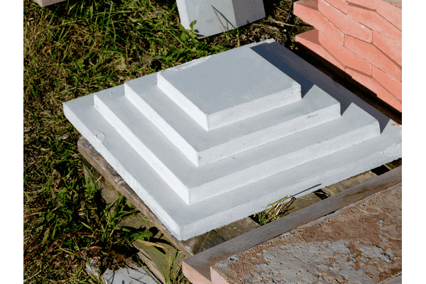 Бетонний дашок ПІРАМІДА 50х50 - ЛьвівМаркет Бетонний дашок ПІРАМІДА 50х50 - LvivMarket.net