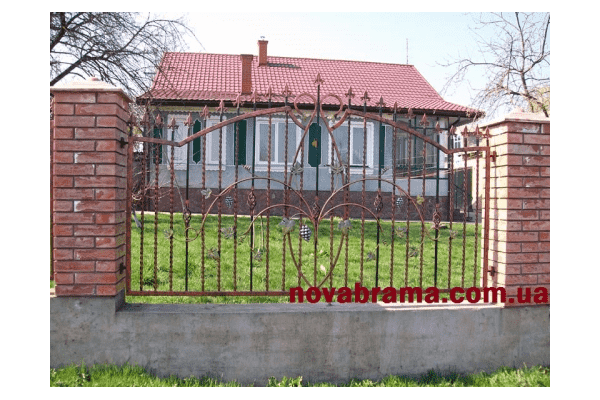 Кована огорожа Джерело - ЛьвівМаркет Кована огорожа Джерело - LvivMarket.net