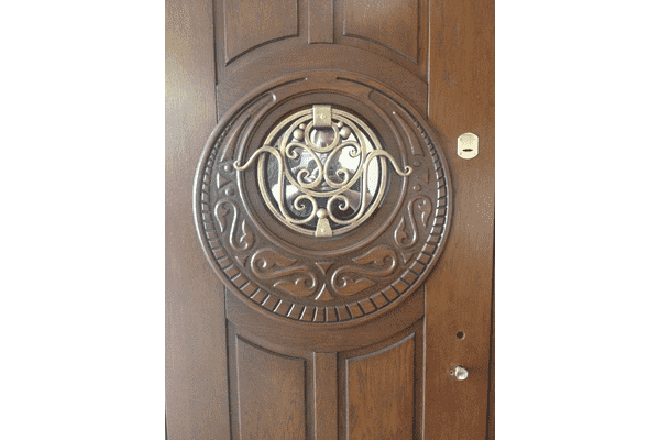 Дубова пектораль на дверях в будинок - ЛьвівМаркет Дубова пектораль на дверях в будинок - LvivMarket.net