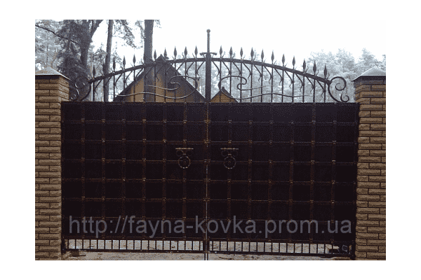 Ковані ворота 1900 - ЛьвівМаркет Ковані ворота 1900 - LvivMarket.net