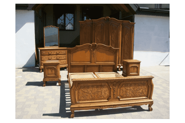 Комплект меблів для спальні ЧІППЕНДЕЙЛ (2082) - LvivMarket.net