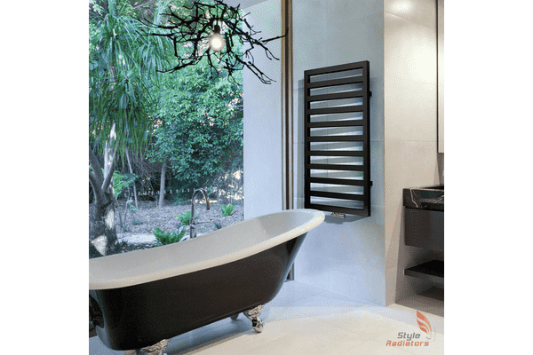 Рушникосушка Radox UPPER QUADRO 1005x500 Black mat, SX (нижнє) - ЛьвівМаркет Рушникосушка Radox UPPER QUADRO 1005x500 Black mat, SX (нижнє) - LvivMarket.net