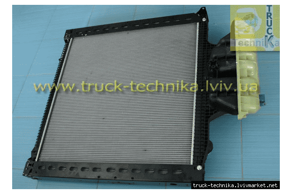 Радіатор системи охолодження двигуна MAN TGA TGS TGX комплектний з рамкою та бачком 765*938*42 - LvivMarket.net