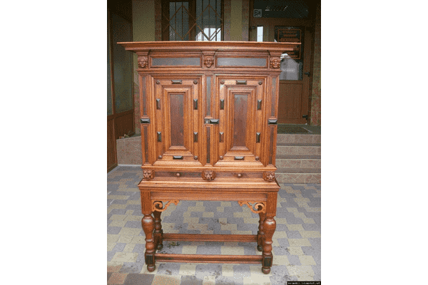 Деревяний комод- бар  (5470) - ЛьвівМаркет Деревяний комод- бар  (5470) - LvivMarket.net