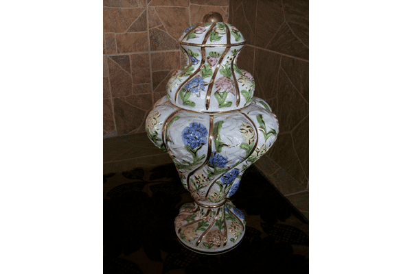 Настільна ваза з кришкою Capodimonte (5981). ДНІПРО - LvivMarket.net