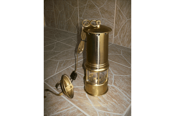 Шахтарська лампа- ліхтарик (6354) - ЛьвівМаркет Шахтарська лампа- ліхтарик (6354) - LvivMarket.net