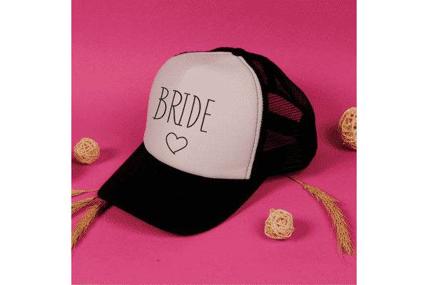 Кепка на дівич-вечір для нареченої і подружок "Bride + Серце" - LvivMarket.net