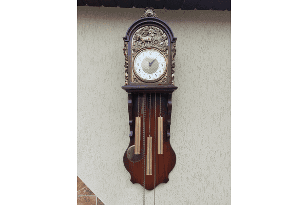 Настінний годинник (дерево, чеканка)(6506) - LvivMarket.net