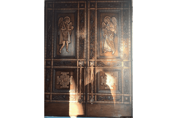 Дубові церковні двері від виробника - ЛьвівМаркет Дубові церковні двері від виробника - LvivMarket.net